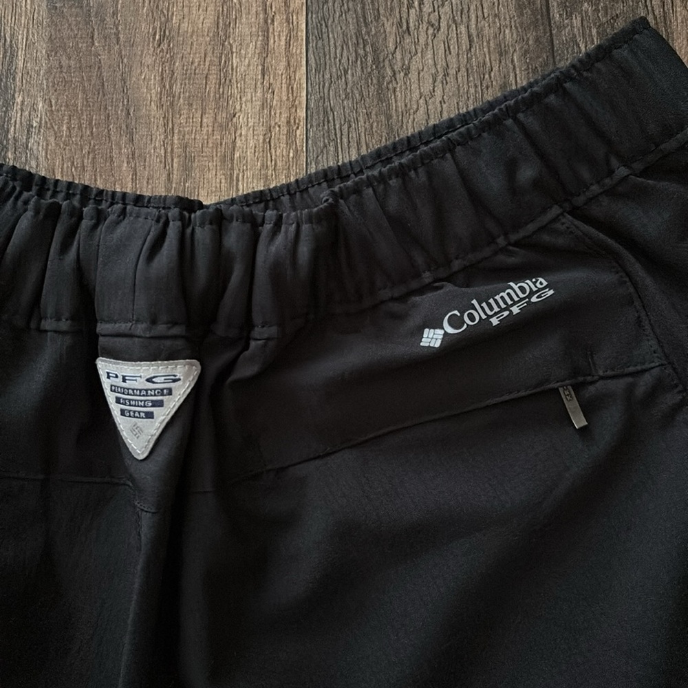 Columbia PFG black casual athletic shorts - Picture 3 of 7
